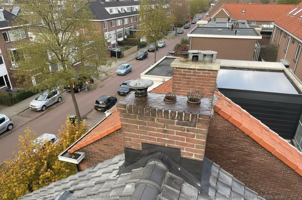 Lekkage Aan De Schoorsteen Schiedam