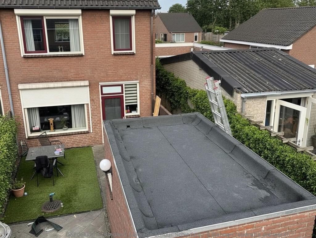 Lekkage Schuur Schiedam